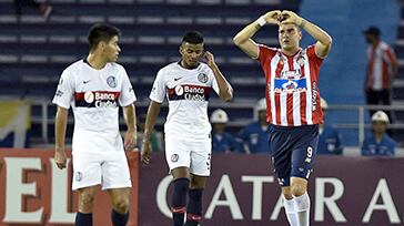 San Lorenzo no pudo desplegar su mejor juego en tierras colombianas.