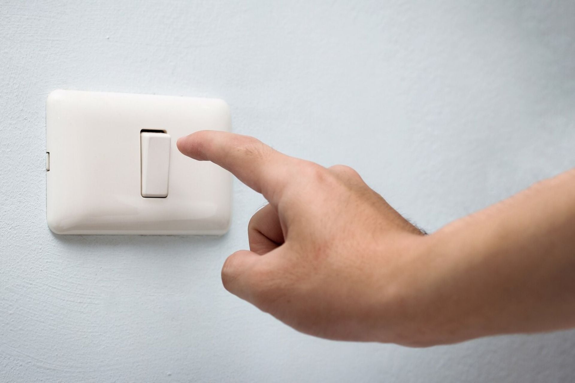 Ahorro de energía: guía para reducir el consumo eléctrico en casa