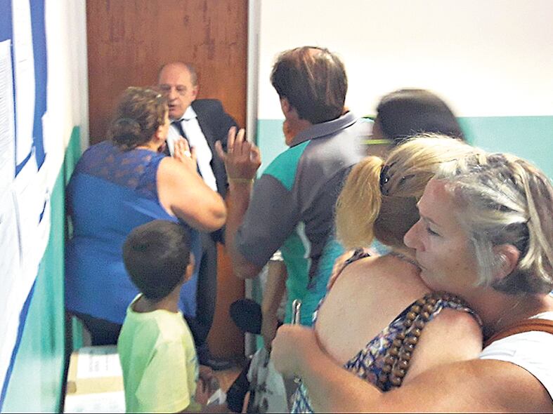 Arroyo dijo a los gremios “yo no quiero que entren” y “yo soy el patrón”.