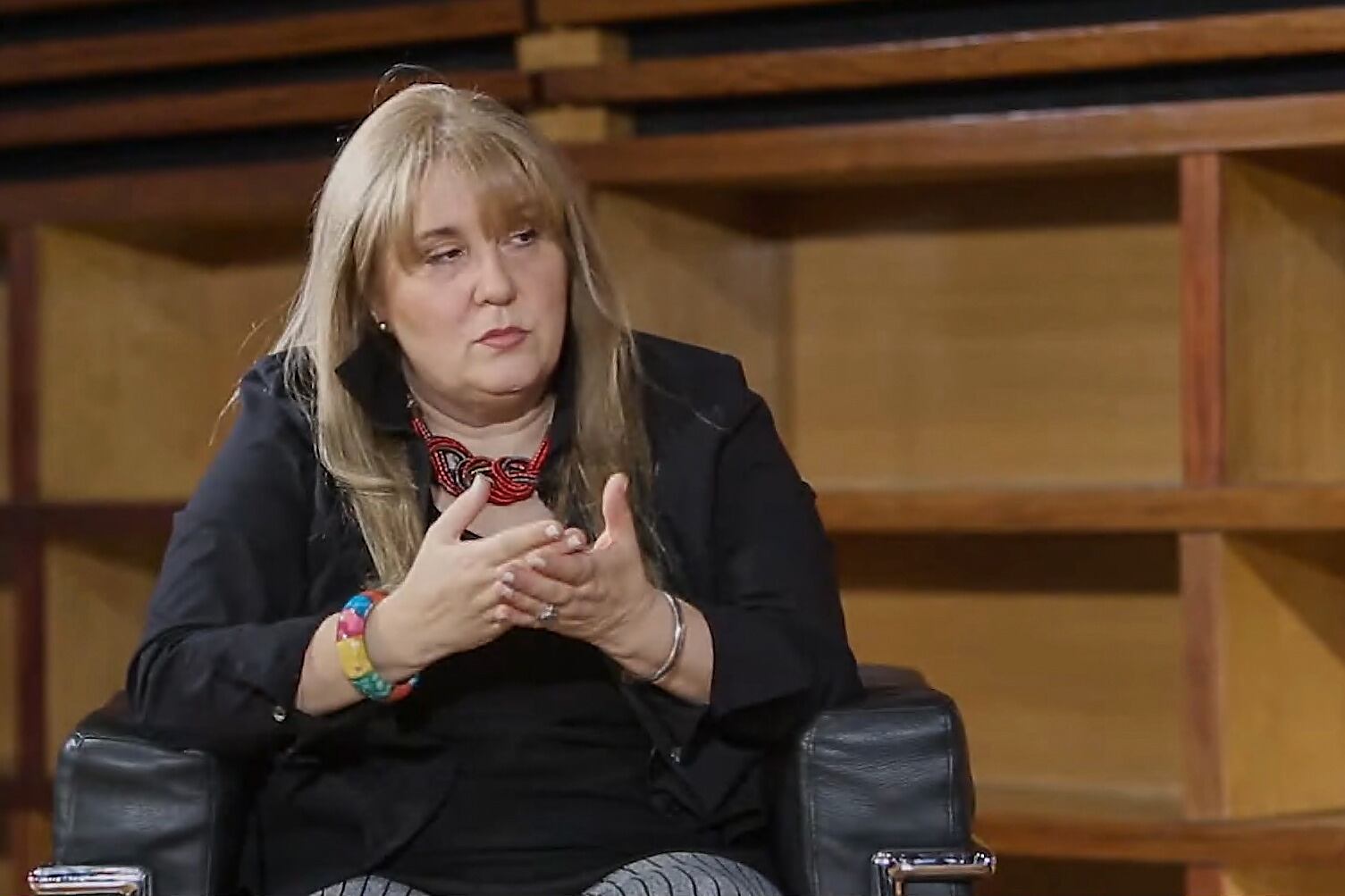 La mayor experiencia de Toller consiste en promocionar la polémica película "Sonido de Libertad". 