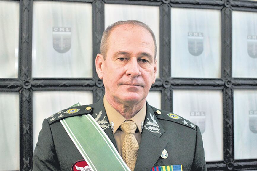 El titular de la cartera de Defensa será el general retirado Fernando Azevedo e Silva.