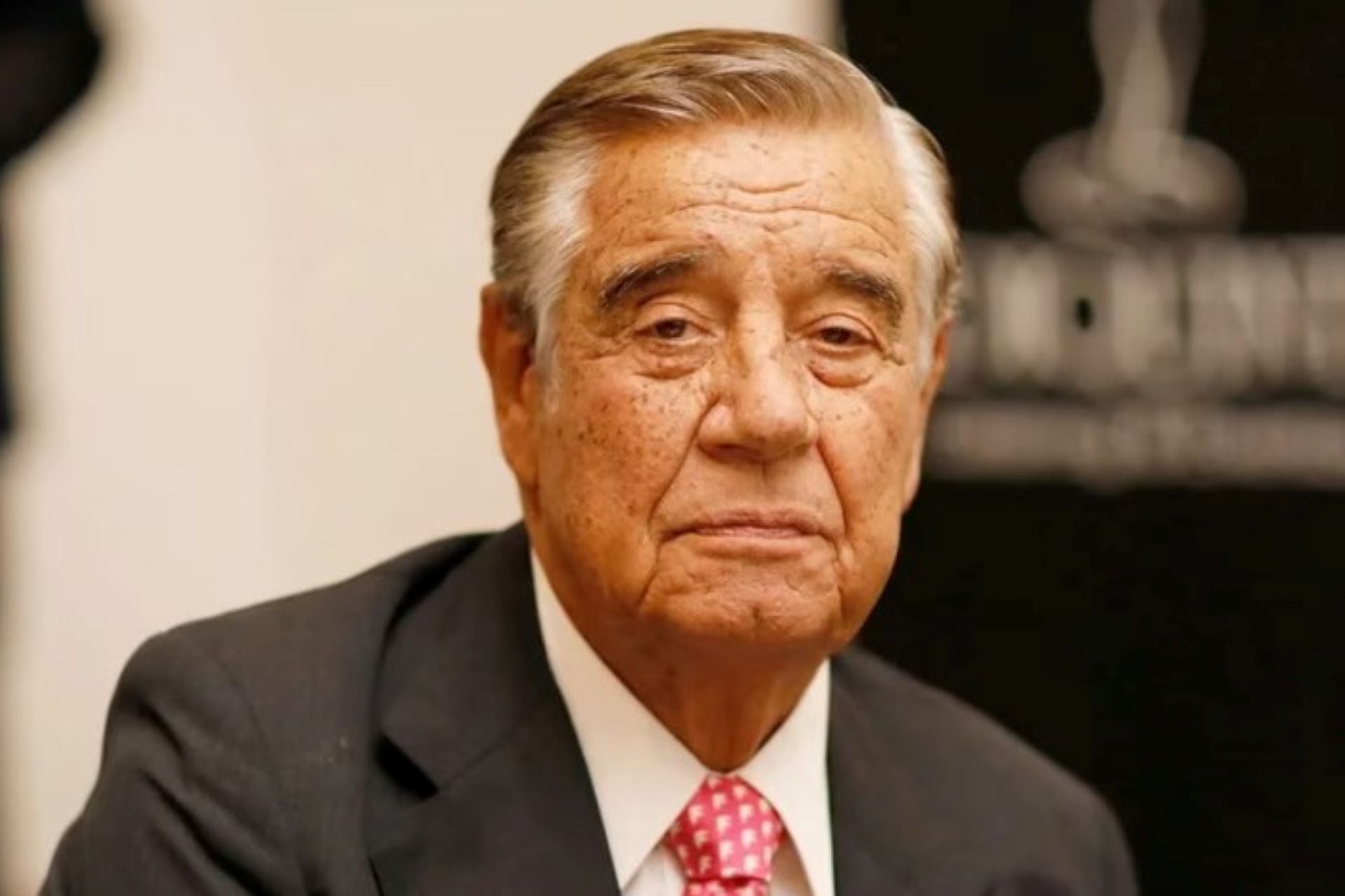 Constancio Carlos Vigil, de 86 años, murió cuando iba a Miami.