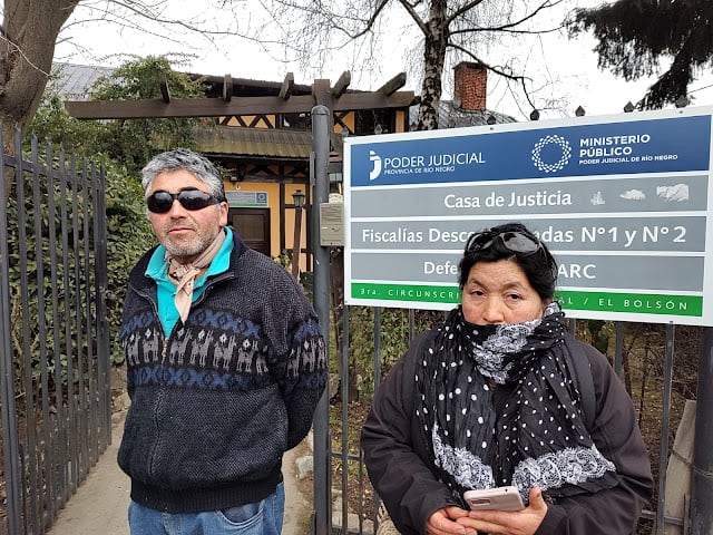 Omar Villa, hermano de la víctima, y Zunilda Inhalef.