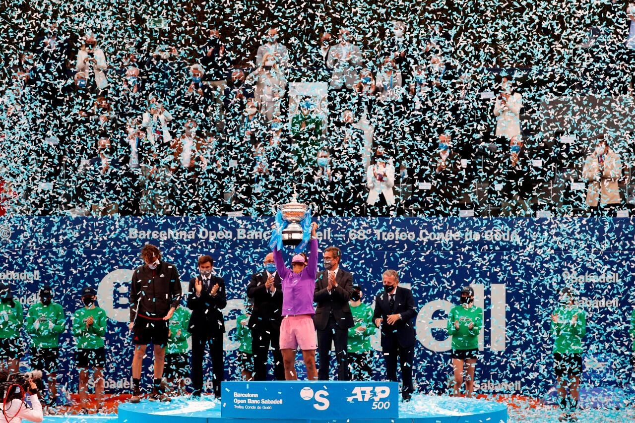 Nadal celebró por duodécima vez en el Conde de Godó.