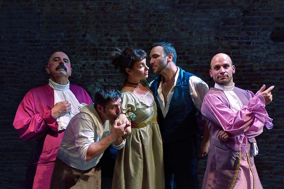 Maru Lorenzo encabeza el elenco.