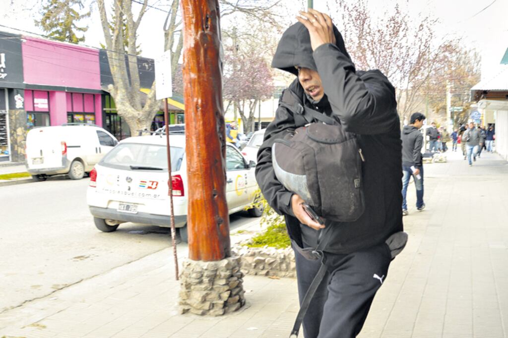 Orlando Yucra, uno de los gendarmes que declaró ayer ante la Justicia.