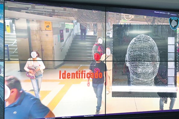 La detención se produjo en el subte, donde están algunas de las 300 cámaras rotativas.