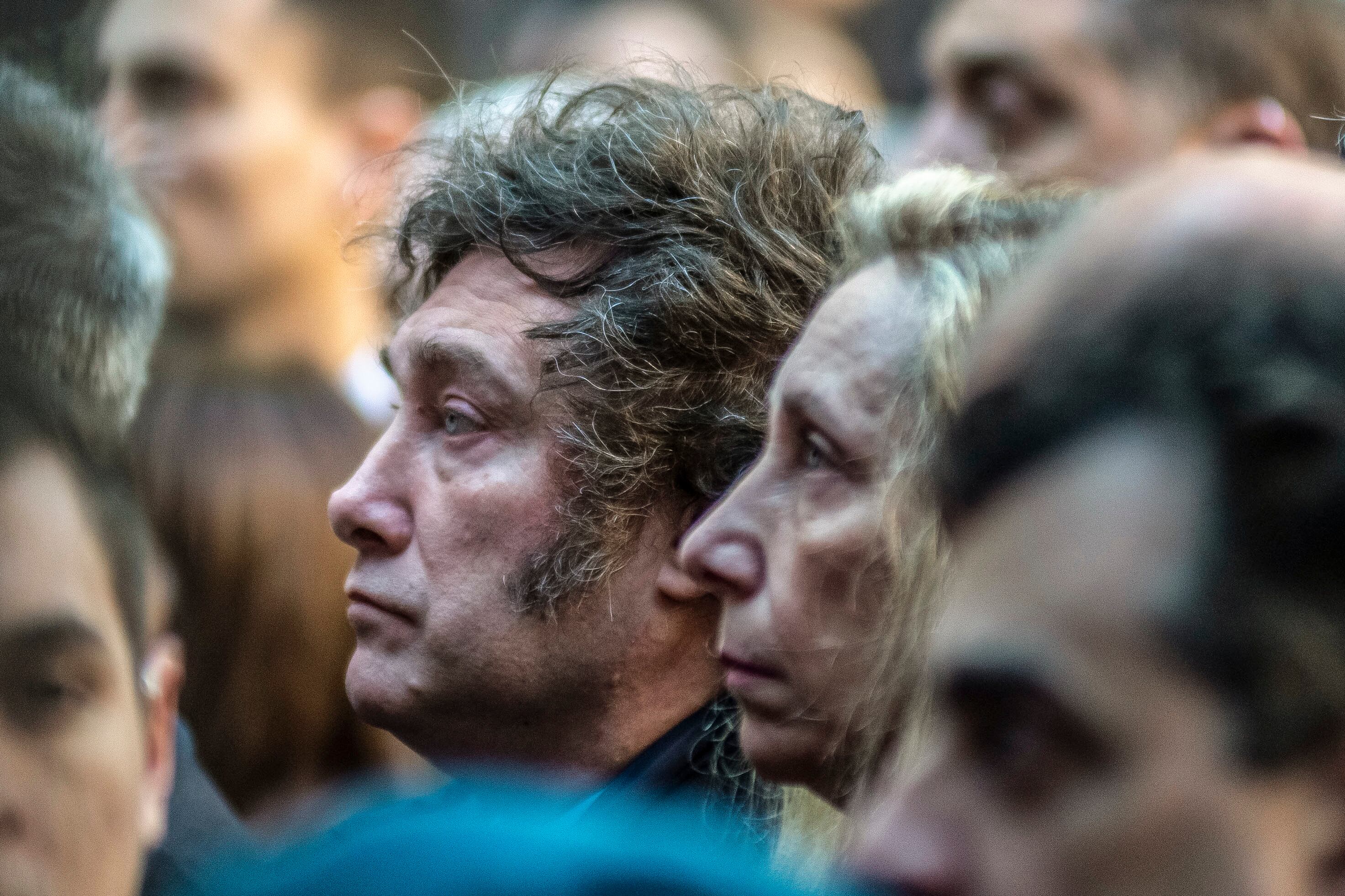 Javier y Karina avanzan con el sello propio pero no logran dejar atrás las internas.