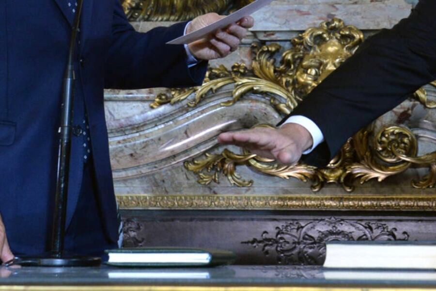 Este mediodía, en la última sesión el año, juran los 24 senadores electos el 14 de noviembre.