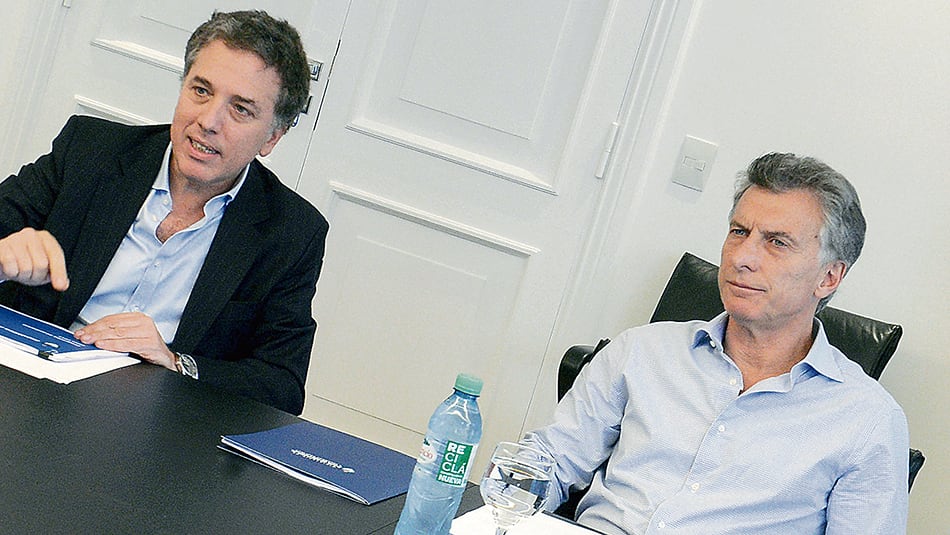 El presidente Mauricio Macri y su ministro de Hacienda Nicolás Dujovne.