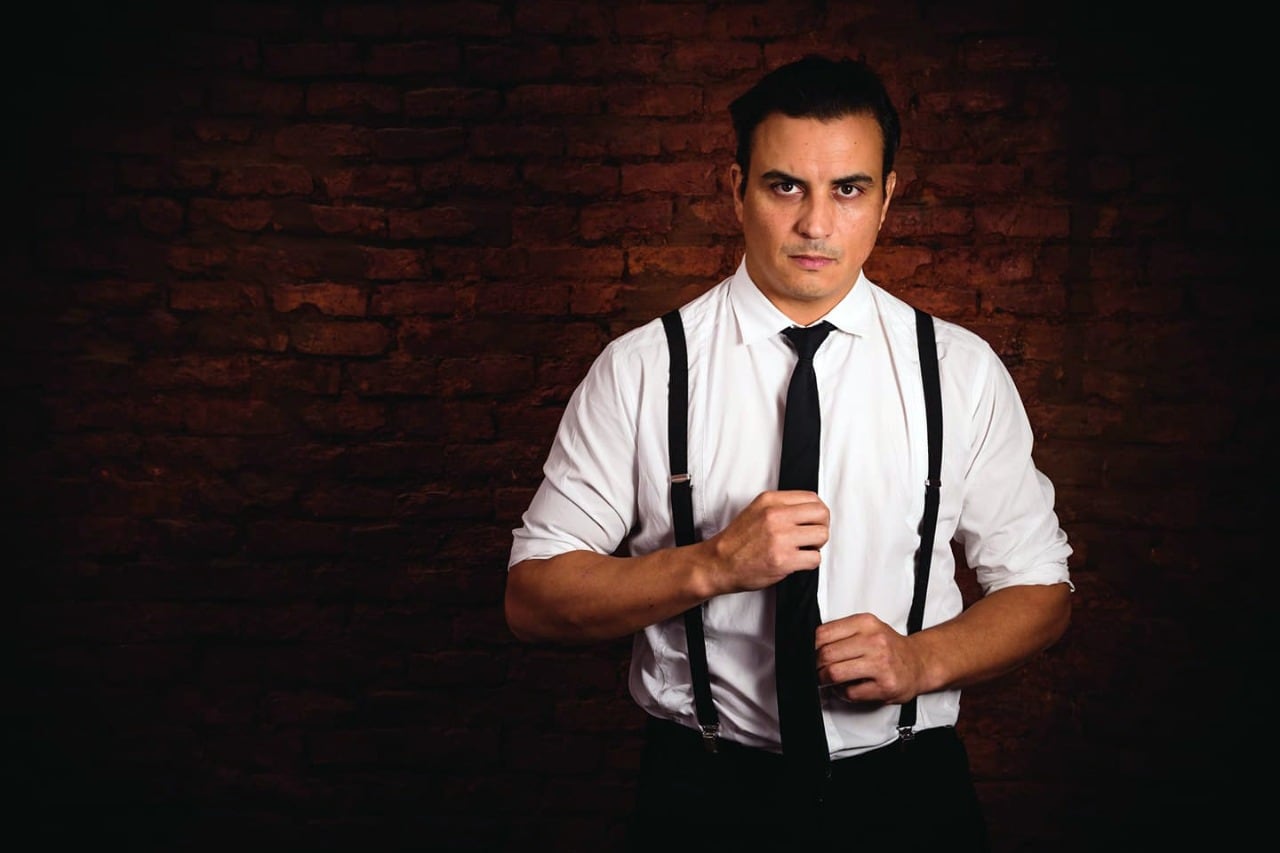 Falótico versiona a graandes como Chico Novarro y María Grever, Armando Manzanero y Consuelo Vázquez.