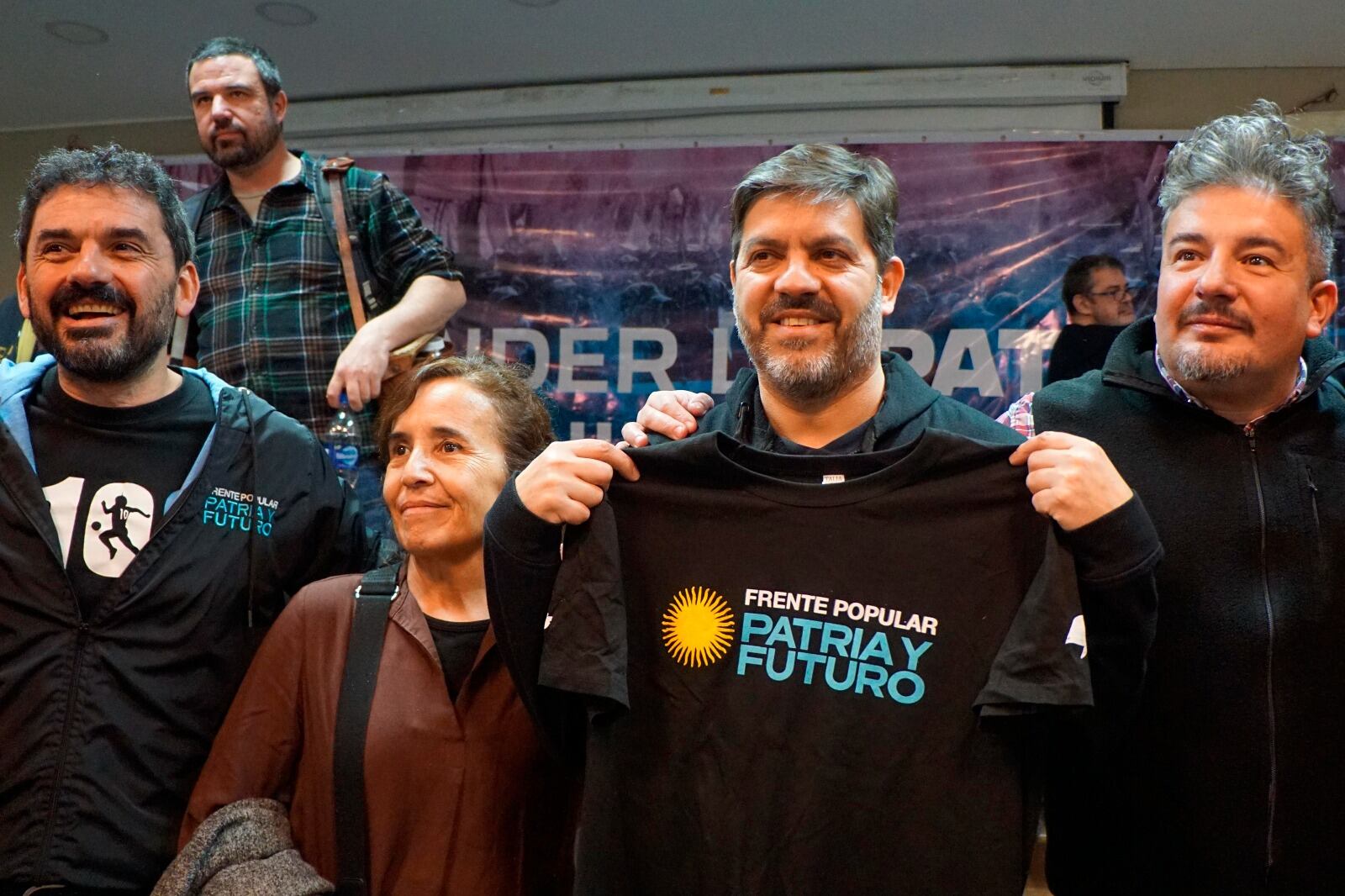 Carlos Bianco convocó a construir contra LLA.