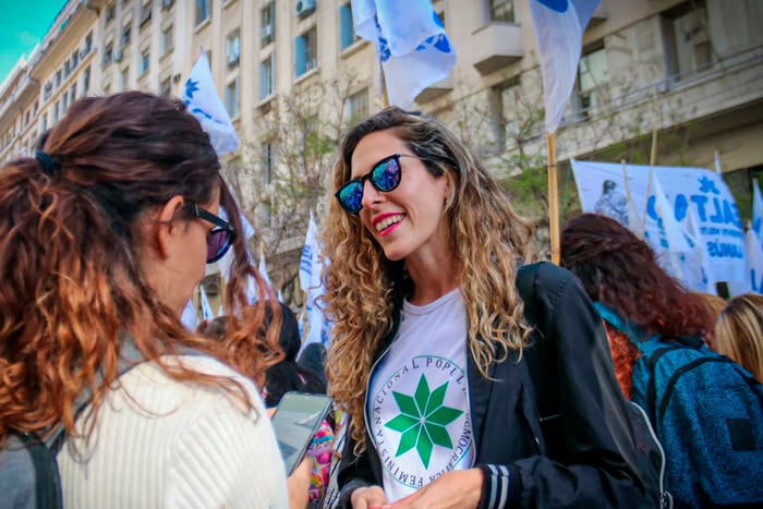 Alesia Abaigar sigue detenida bajo la acusación de atentado al orden público