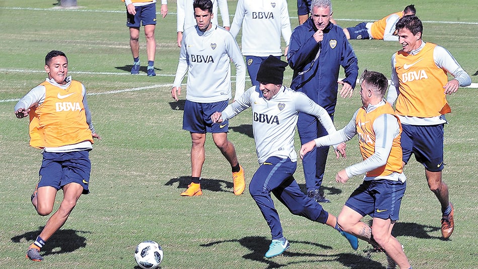 El plantel de Boca se entrenó ayer en Casa Amarilla.