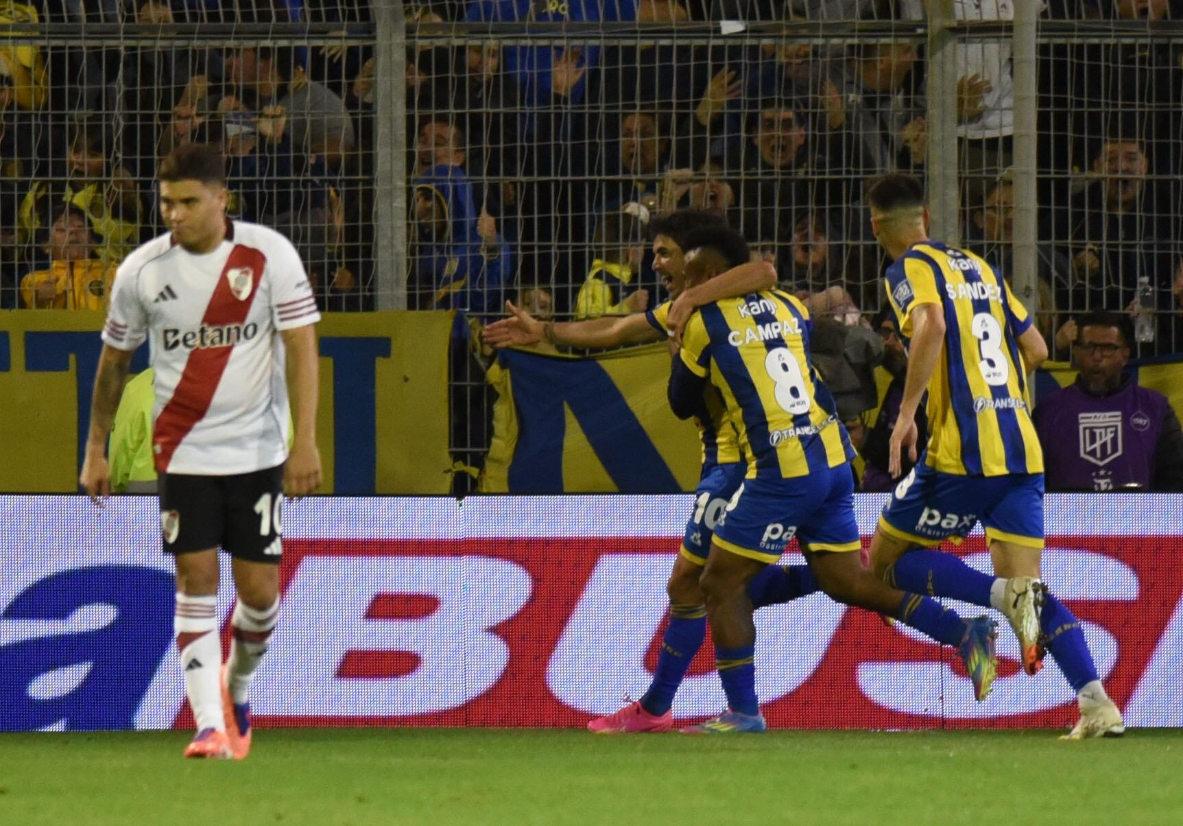 Los de Central festejan y Quintero lo sufre