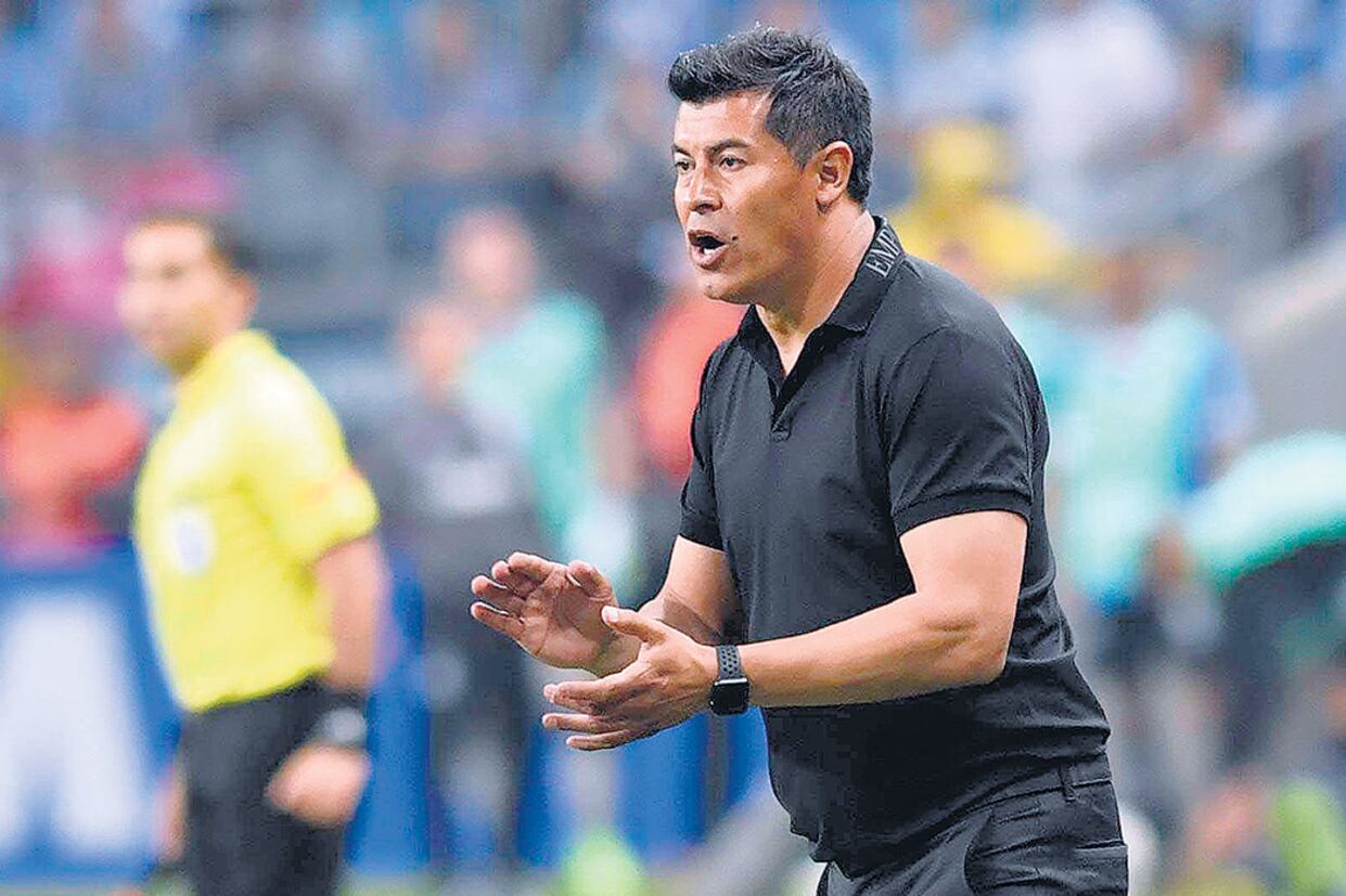 Jorge Almirón, anoche en el Arena do Gremio.