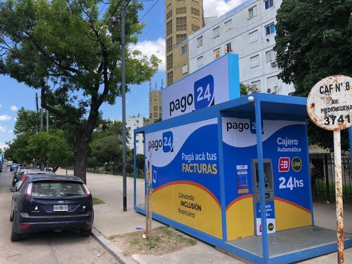 Los cajeros automáticos ubicados en barrios populares registran un mayor uso y montos de extracción más elevados que en otros barrios.