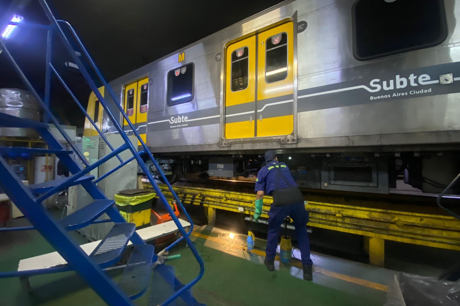 La línea D dejó de 
funcionar a partir de este lunes 
y hasta el 17 de marzo por obras 
de infraestructura y 
modernización.