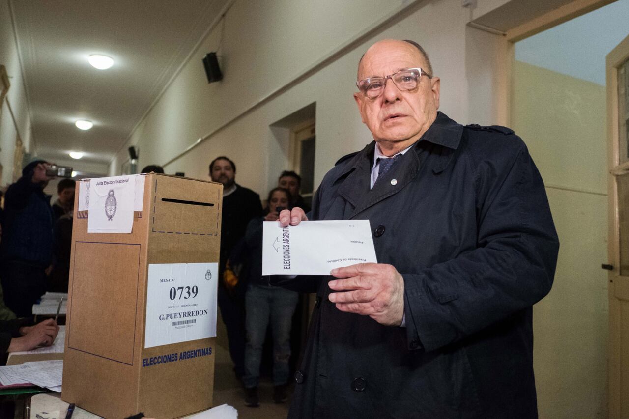 Arroto compitió en todas las elecciones desde 1983.