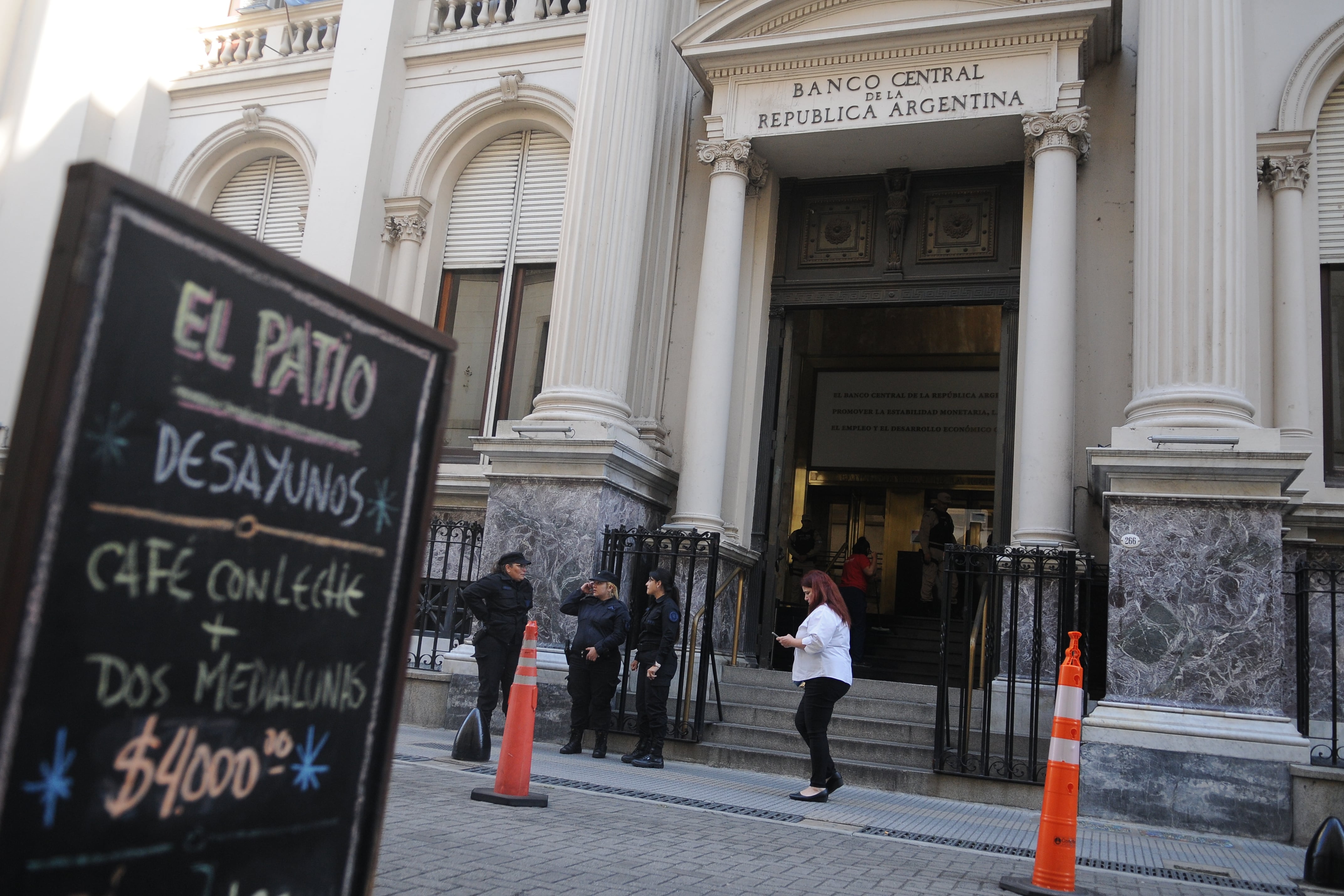 En Banco Nación, la tasa bajó de 44 a 35 por ciento.