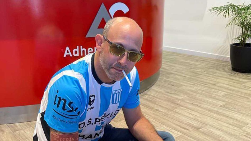 Bacchiani llegó con custodia policial al Sanatorio.