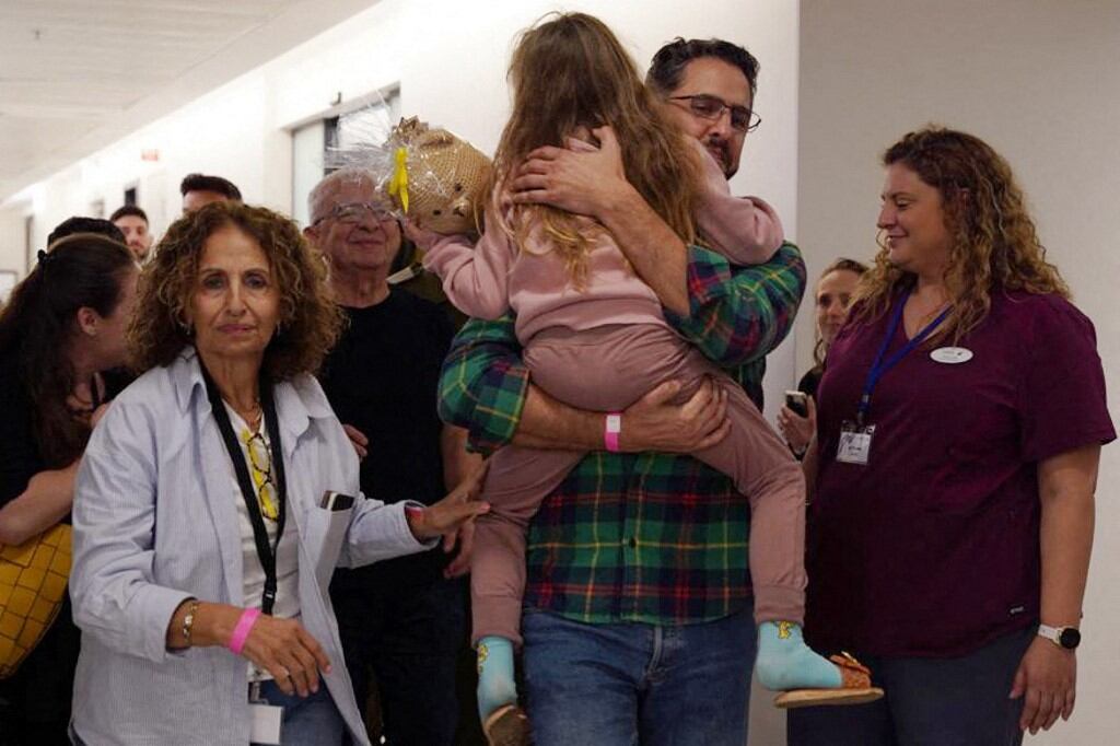 Hamas retrasó la entrega de rehenes por "incumplimientos" de Israel a la tregua.