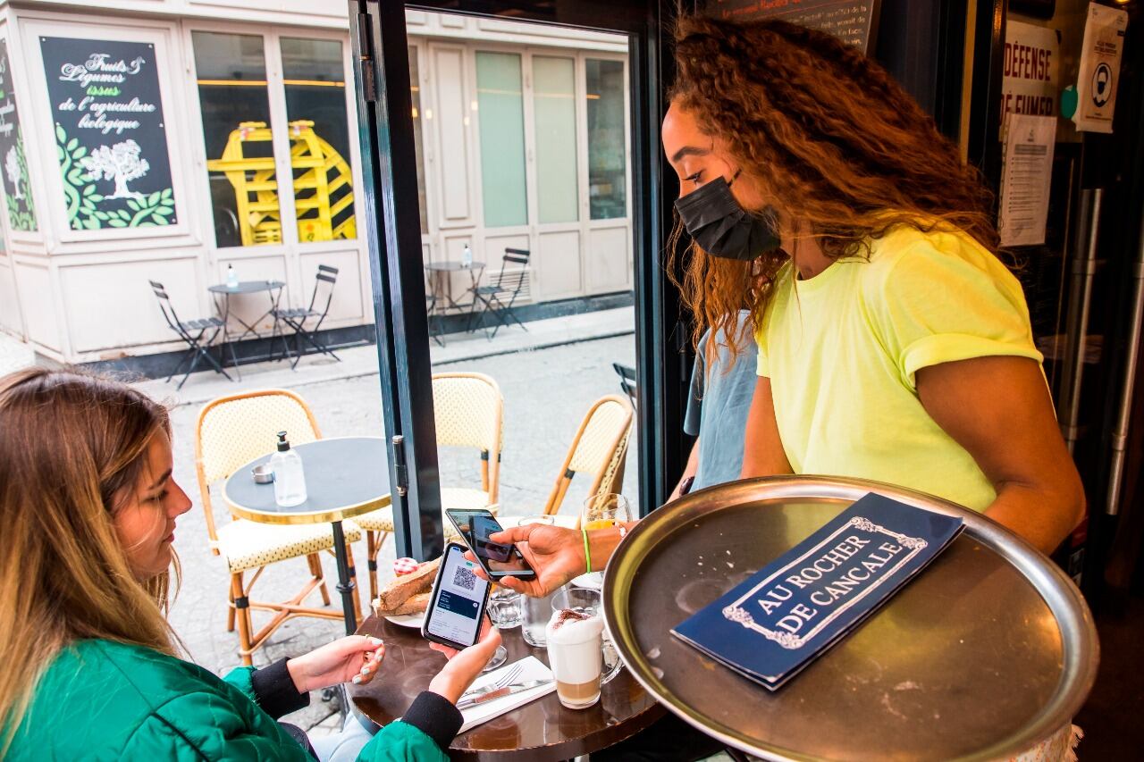 El certificado sanitario se controla a través de un código QR.