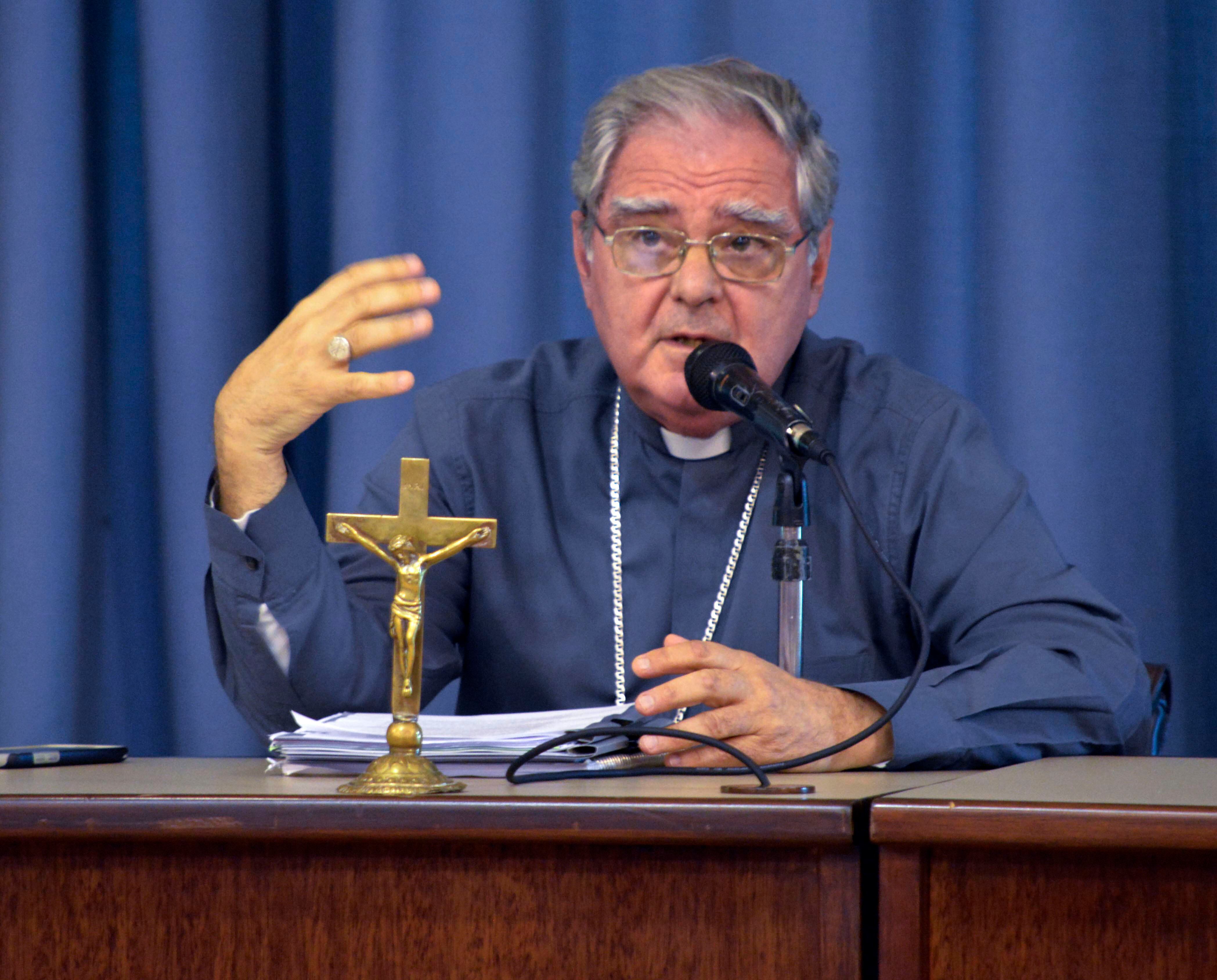 Oscar Ojea, presidente de la Conferencia Episcopal, es uno de los firmantes.