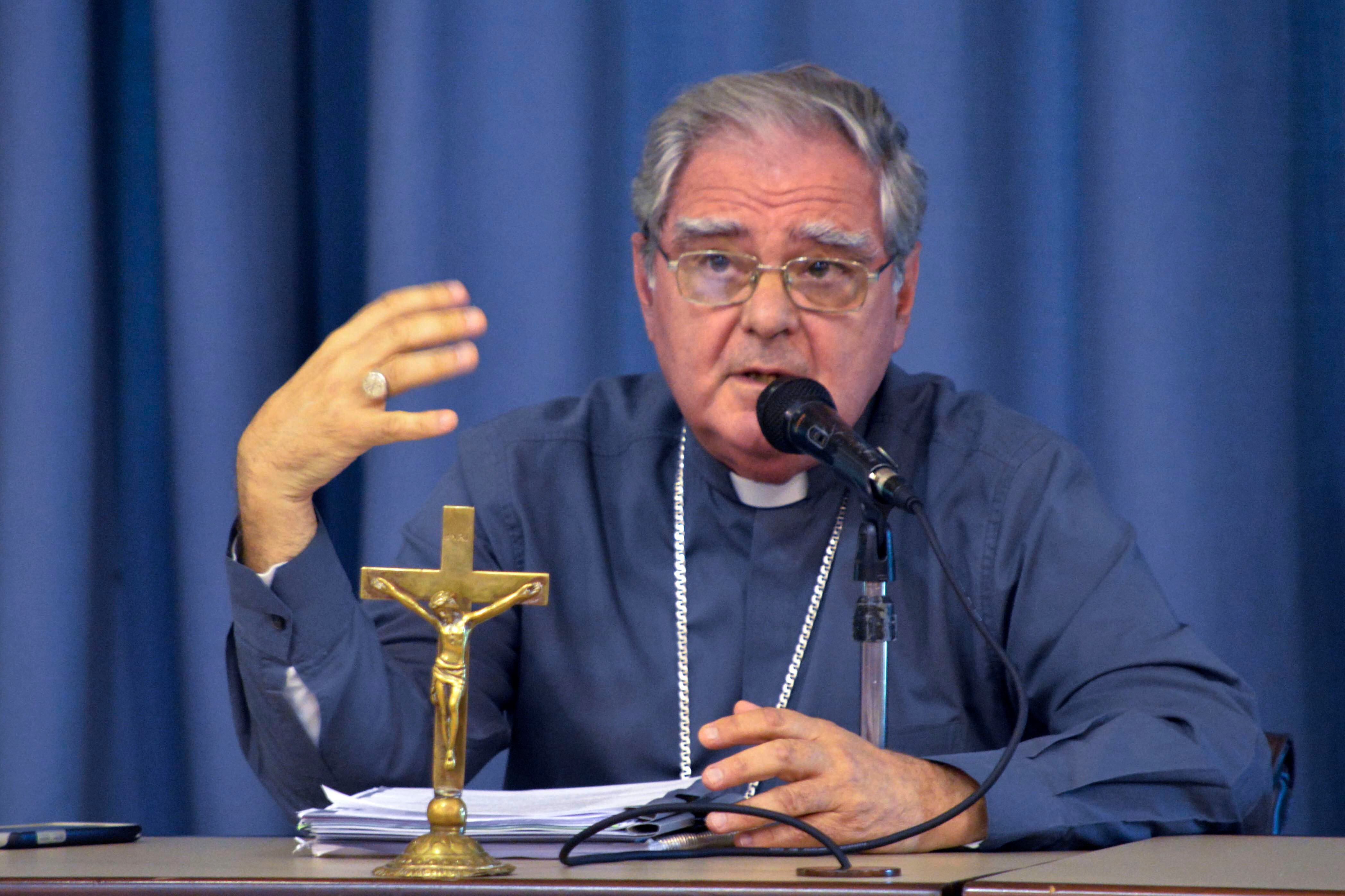 Oscar Ojea, presidente de la Conferencia Episcopal, es uno de los firmantes.