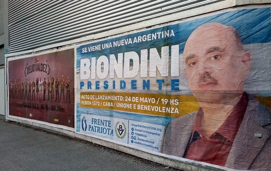 El neonazi Biondini se postula a presidente.