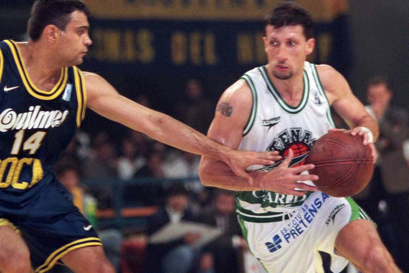 Pichi Campana en acción, uno de los grandes de la LNB