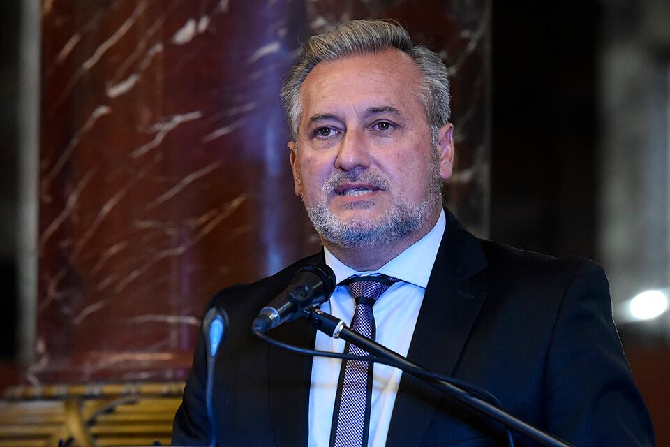 Lewandowski enumeró la obra pública que está haciendo el gobierno de Santa Fe. 