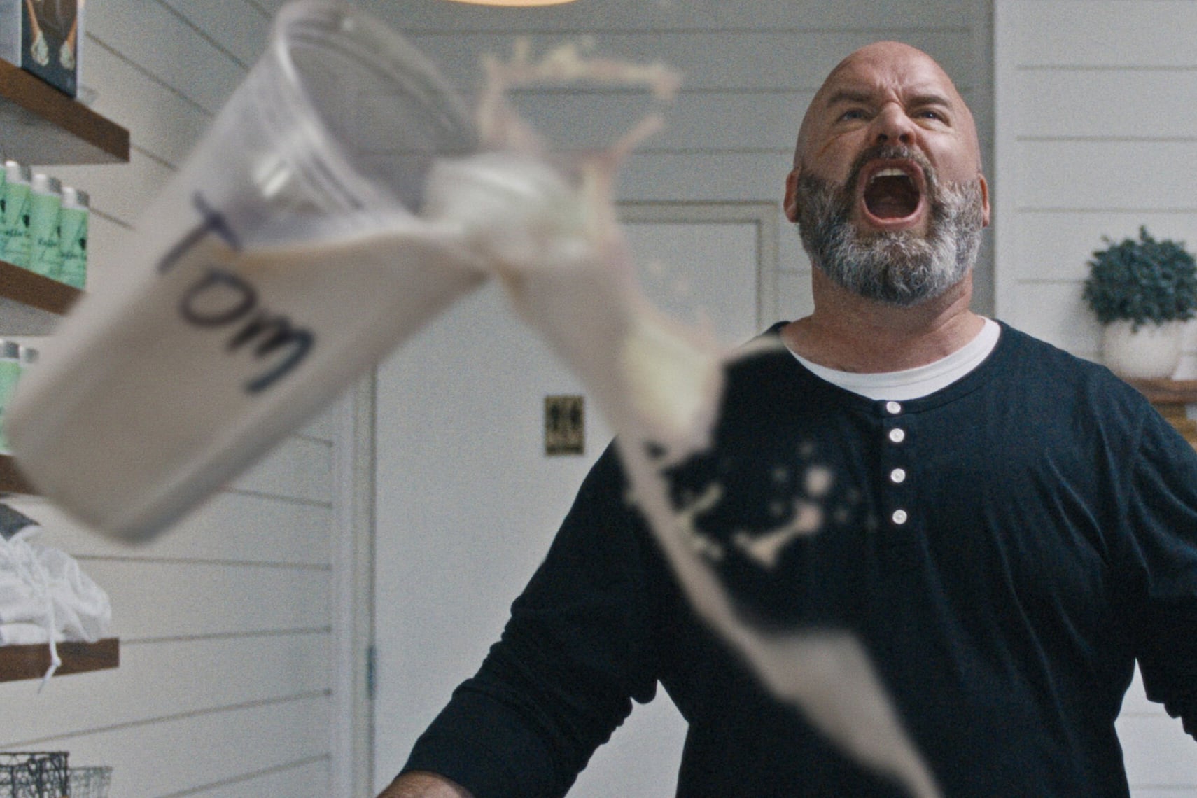 La entrega consta de seis episodios autoconclusivos. 