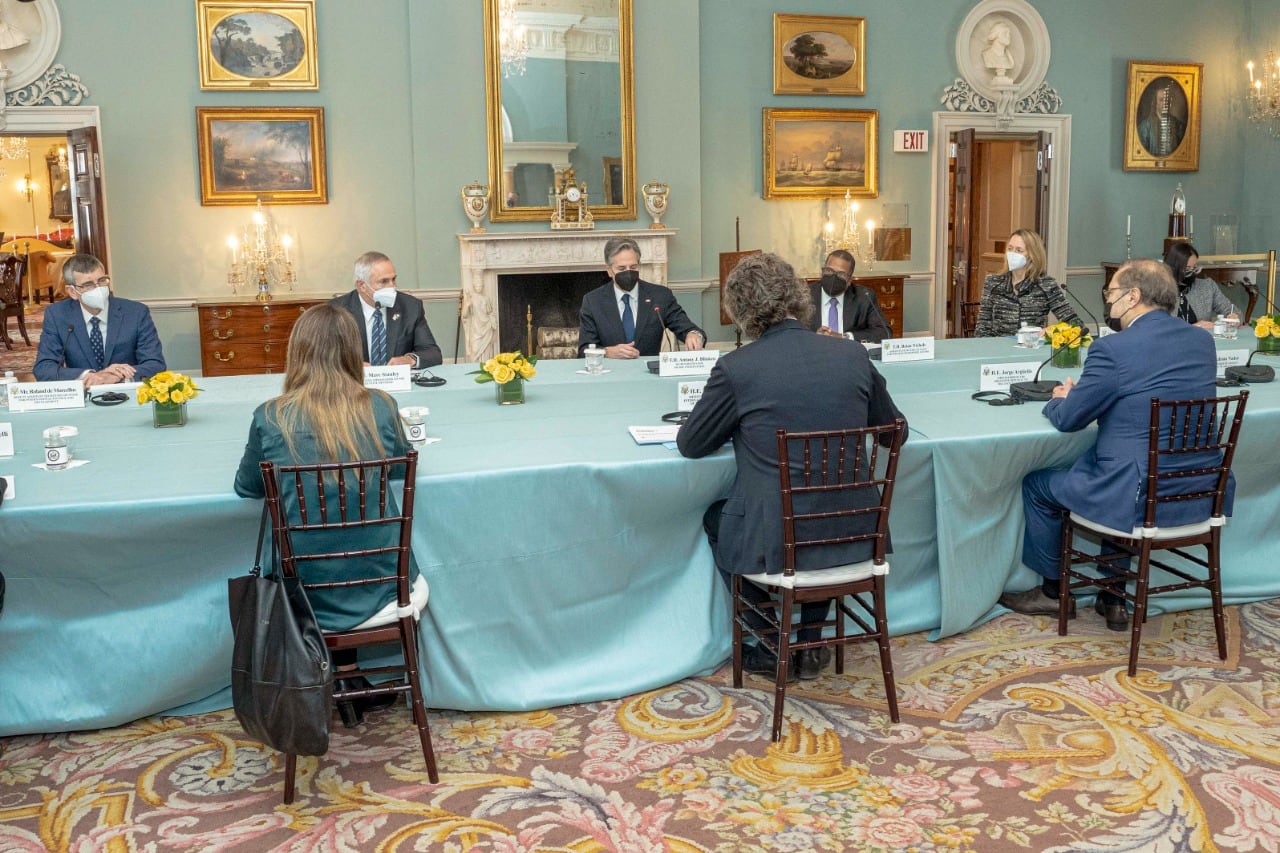 Antony Blinken, secretario de Estado de EE.UU., recibió a la delegación argentina.