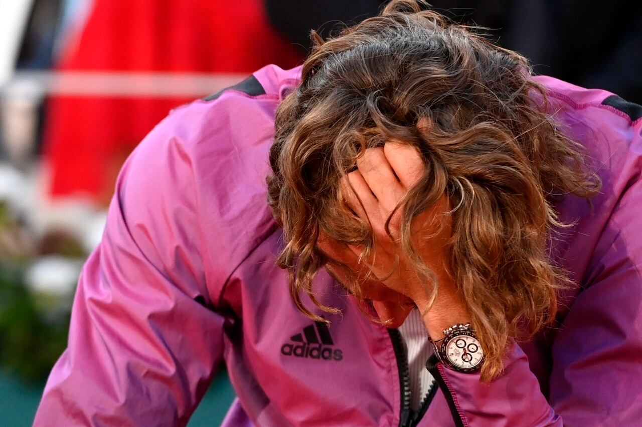 Tsitsipas descansará tras su gran tarea en Roland Garros