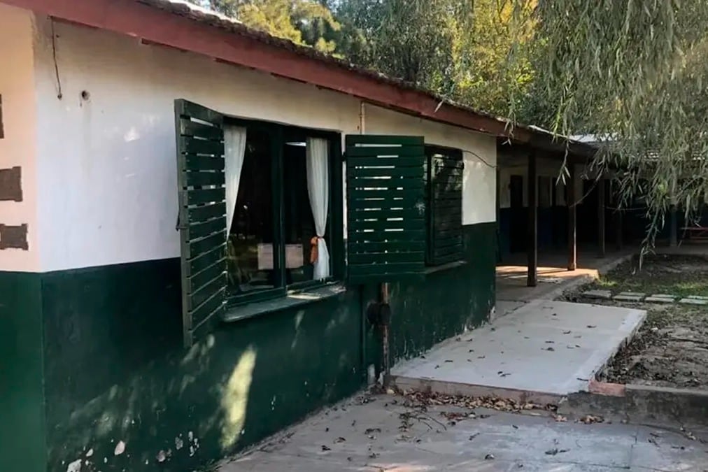 Escobar: Un alumno atacó a machetazos a una docente y a una alumna ...
