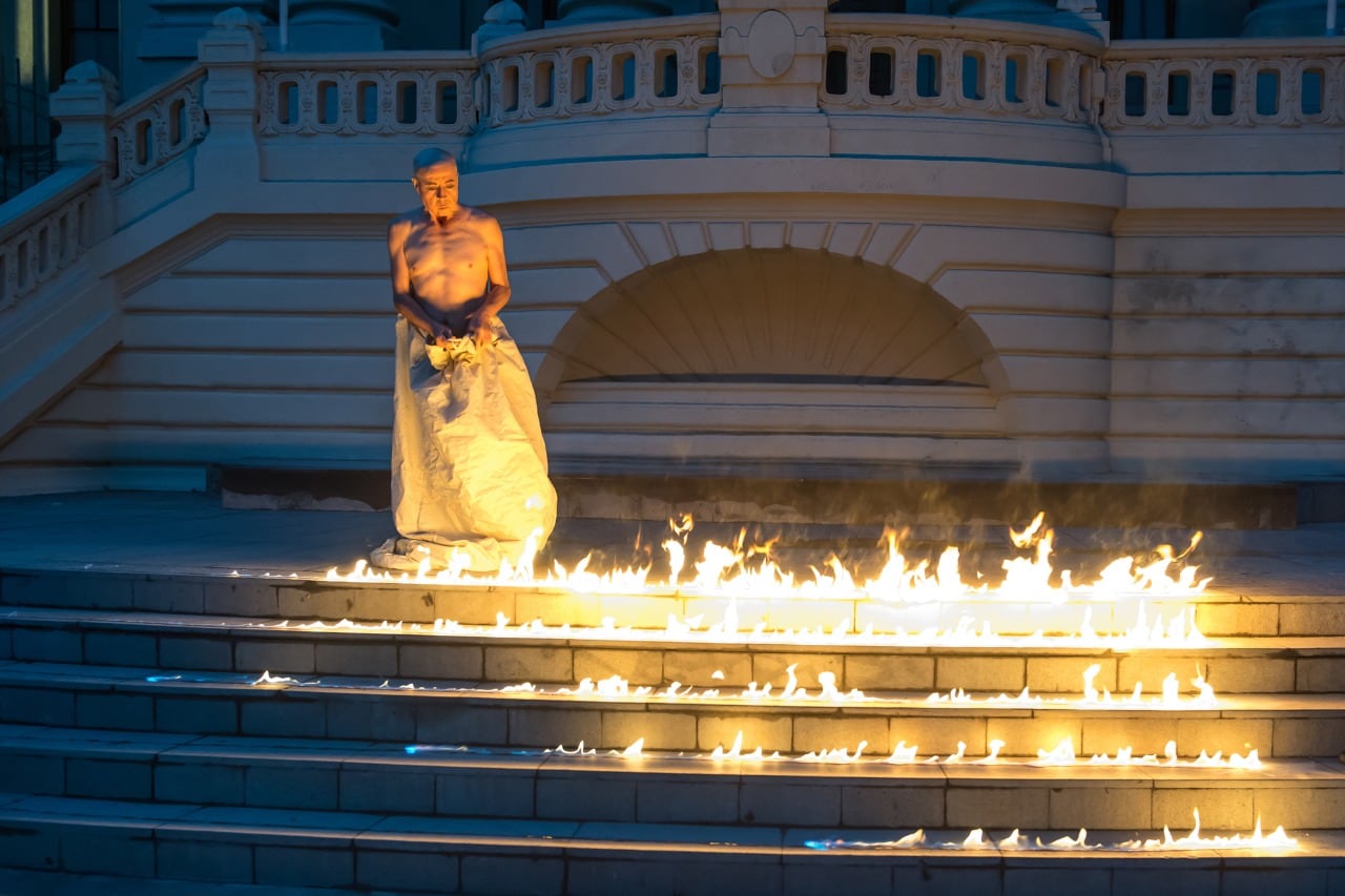 Lemebel también llevó su discurso artístico fronteras afuera, siempre con connotaciones fuertemente políticas.