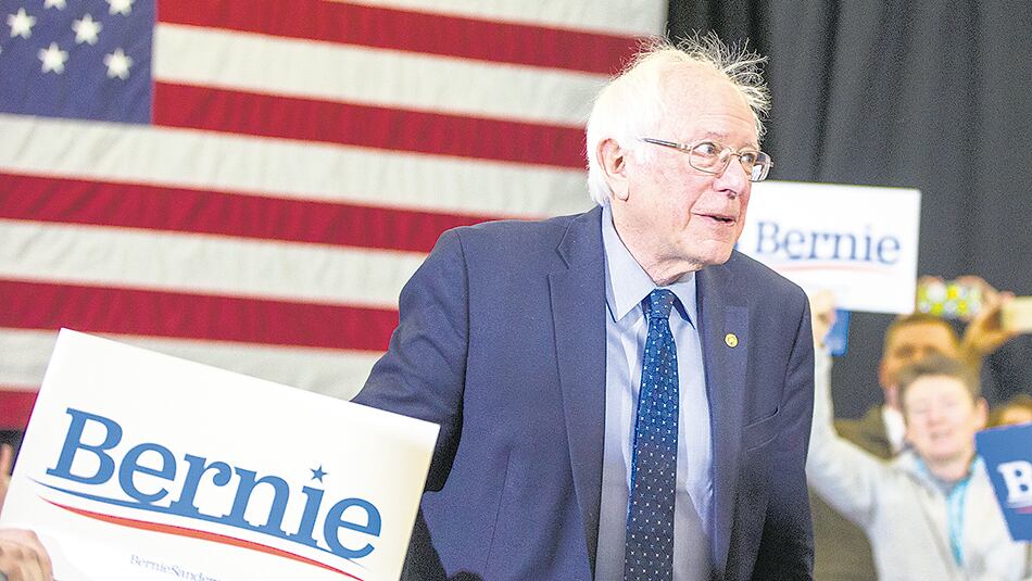 “Este es un presupuesto para el complejo industrial militar,” alertó Sanders.