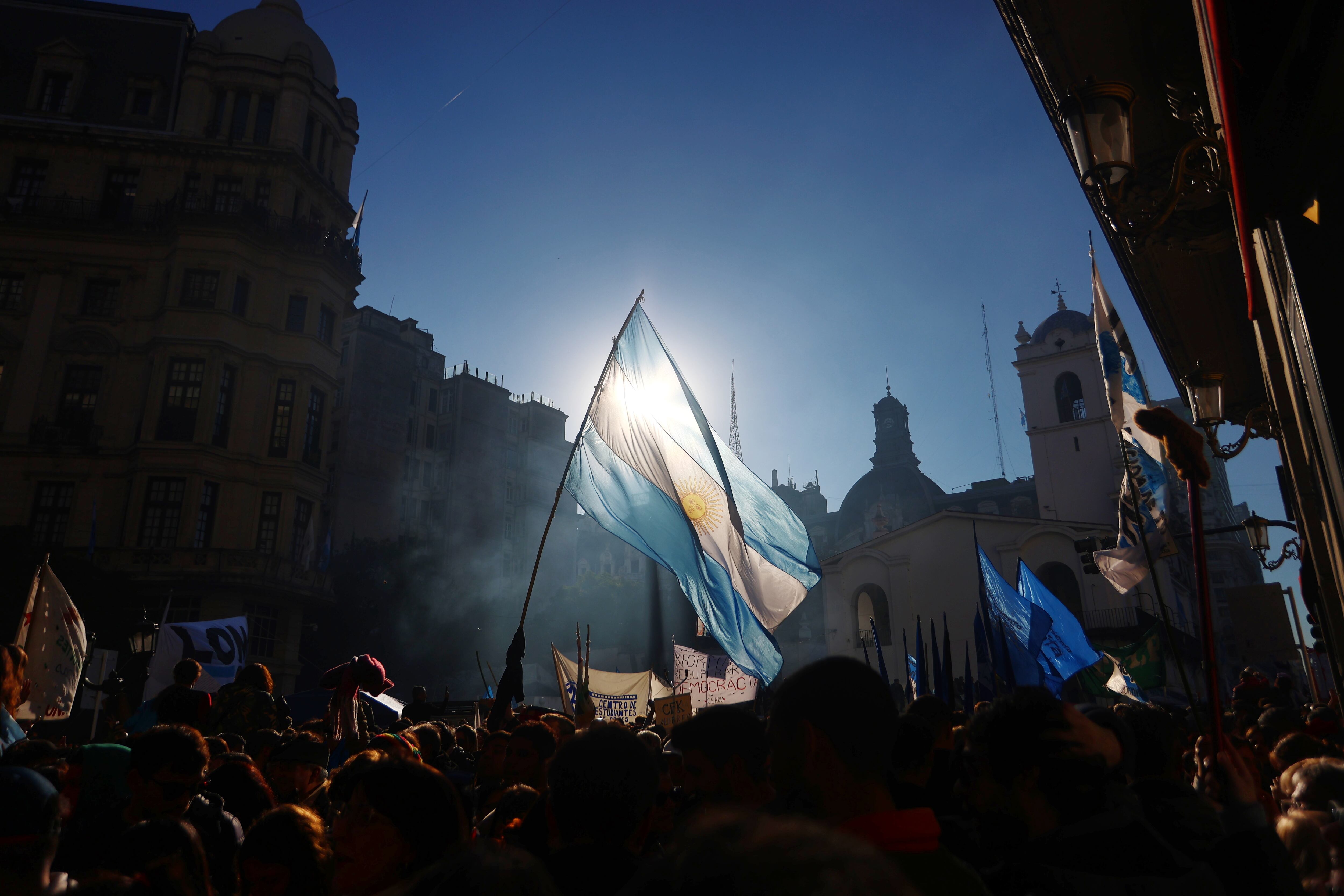 Retrato de la última movilización a Plaza de Mayo en apoyo a CFK.