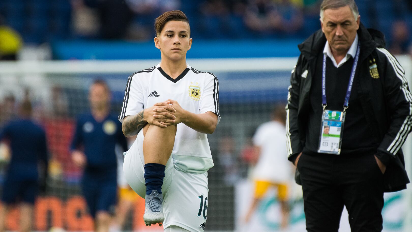 Lorena Benítez junto al DT Carlos Borello.