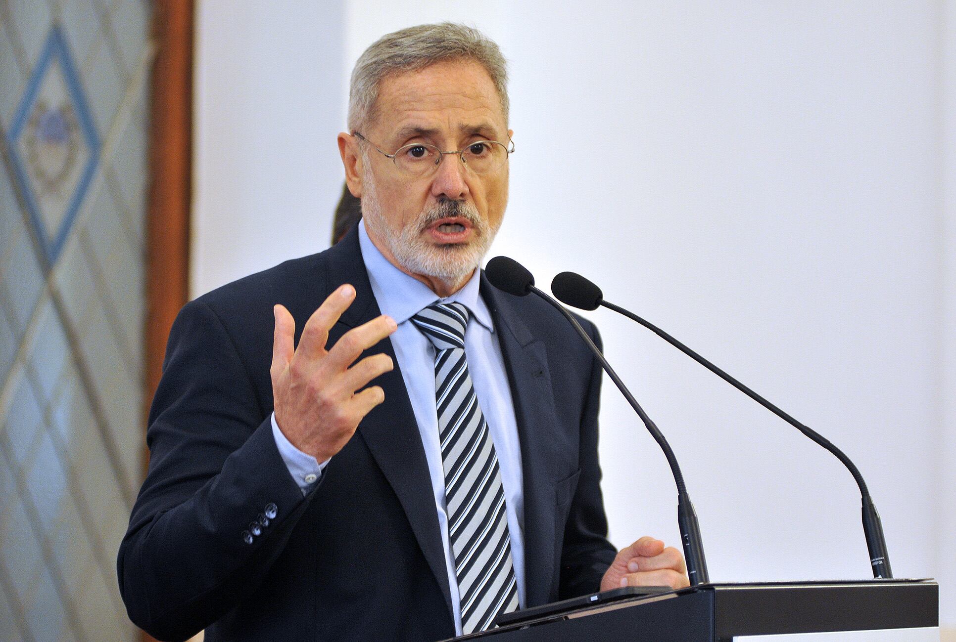 "Imaginamos que habrá hecho alguna denuncia", dijo Sain del senador. Sonó a ironía.