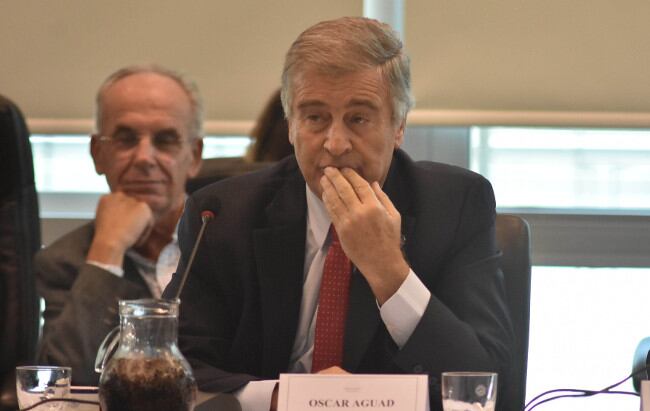 “Estamos tratando de ser lo mas transparente que podamos", dijo Aguad ante las críticas de los diputados opositores.