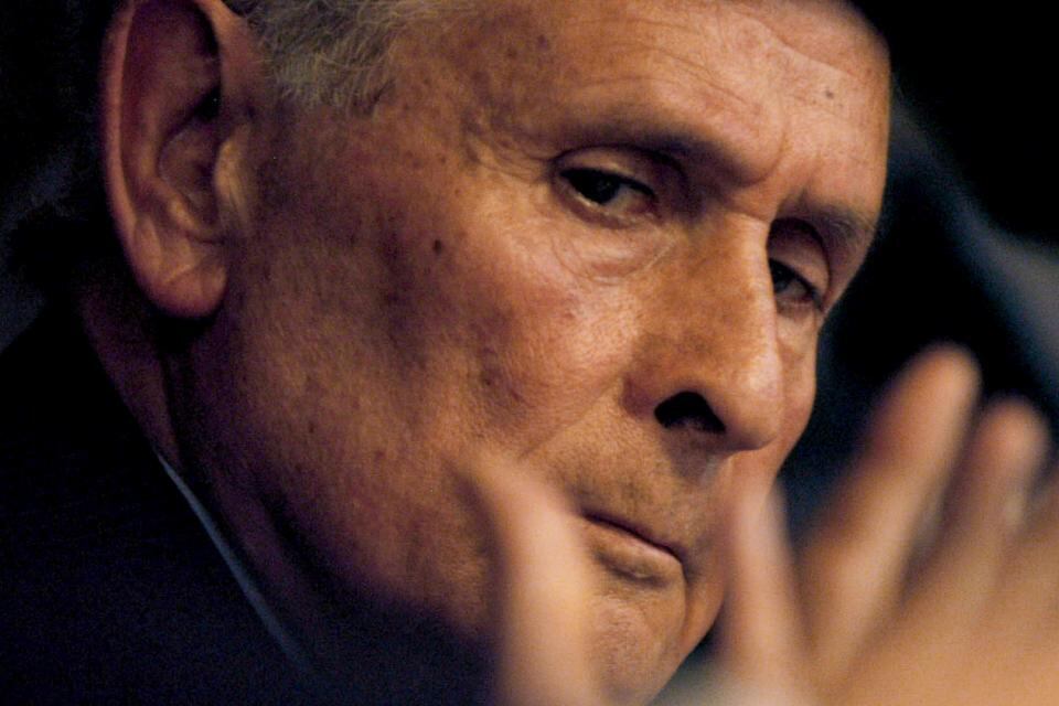 El genocida Miguel Osvaldo Etchecolatz insiste en su intento de conseguir la prisión domiciliaria.