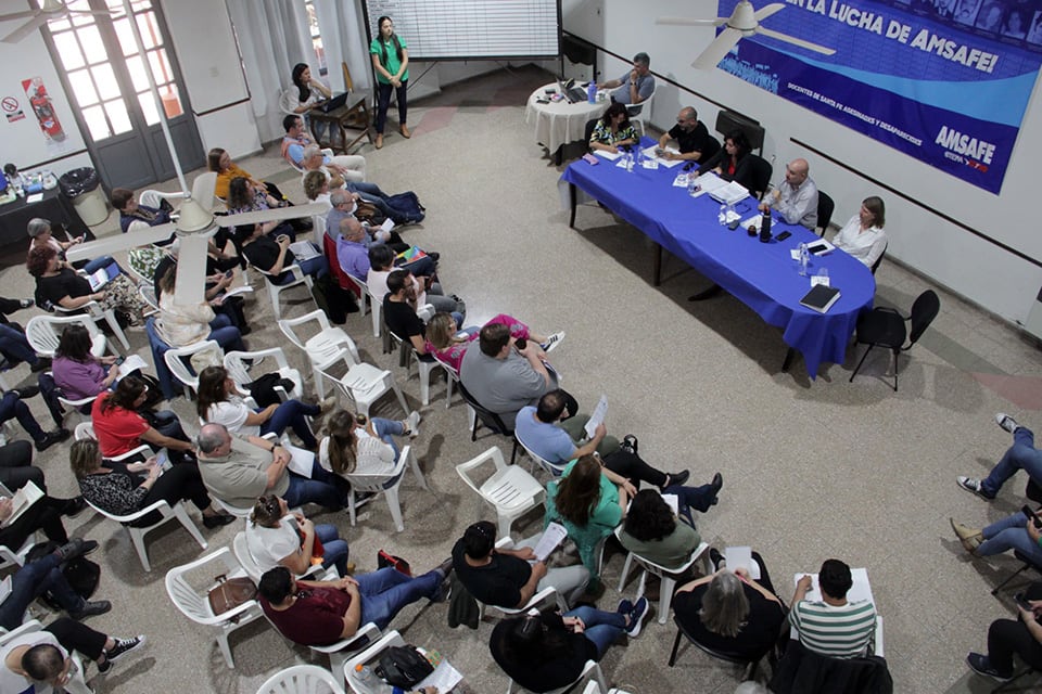 La asamblea de docentes públicos.