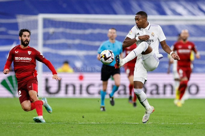 El Merengue ganó y lidera la Liga de España