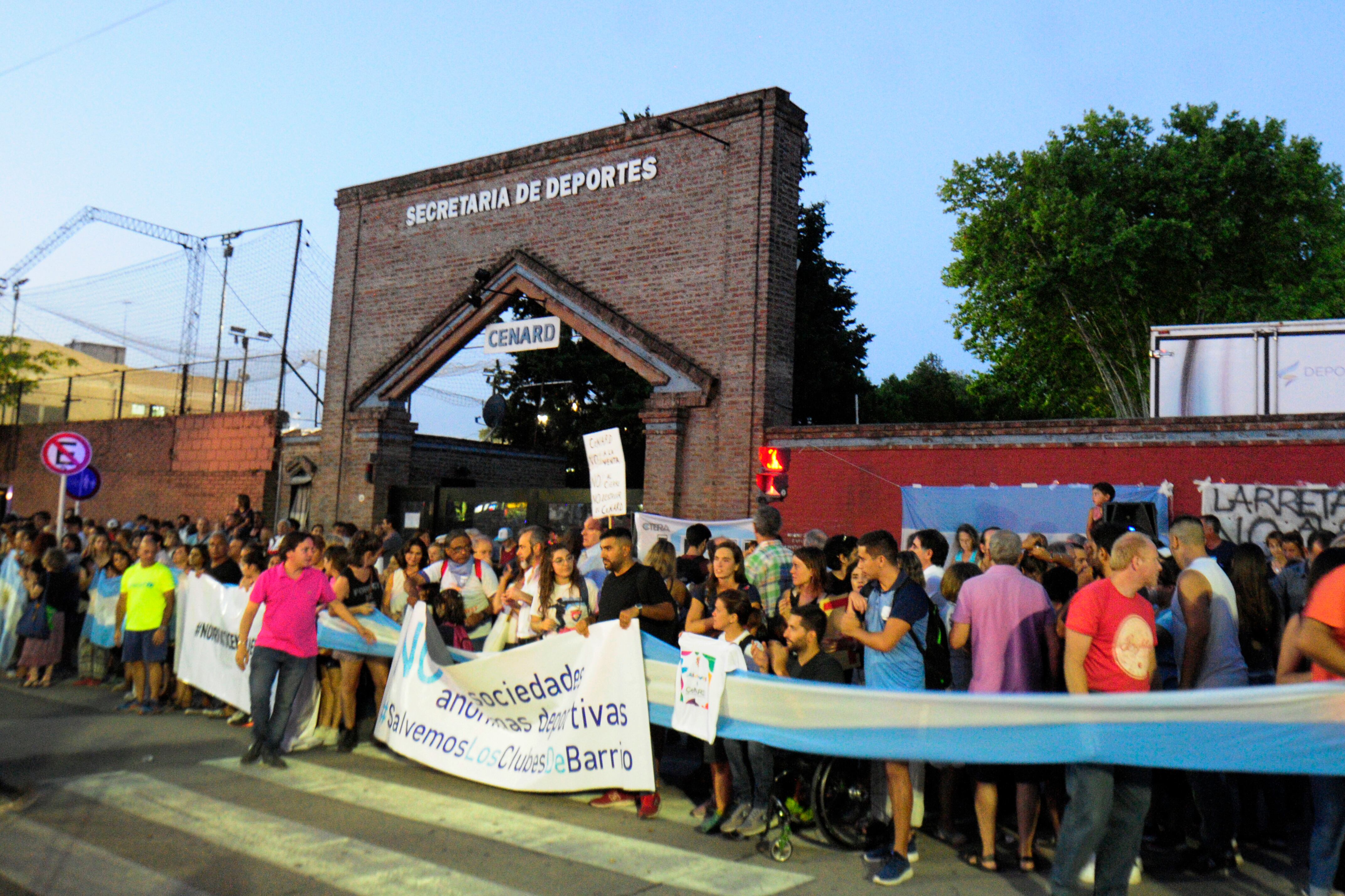Convocan este martes a una marcha en el Cenard por el deporte y la enseñanza pública.