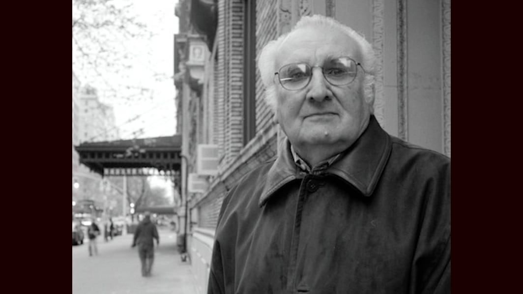 Davidovsky vivía en Nueva York desde los años 60. En 1971 obtuvo el premio Pulitzer. 