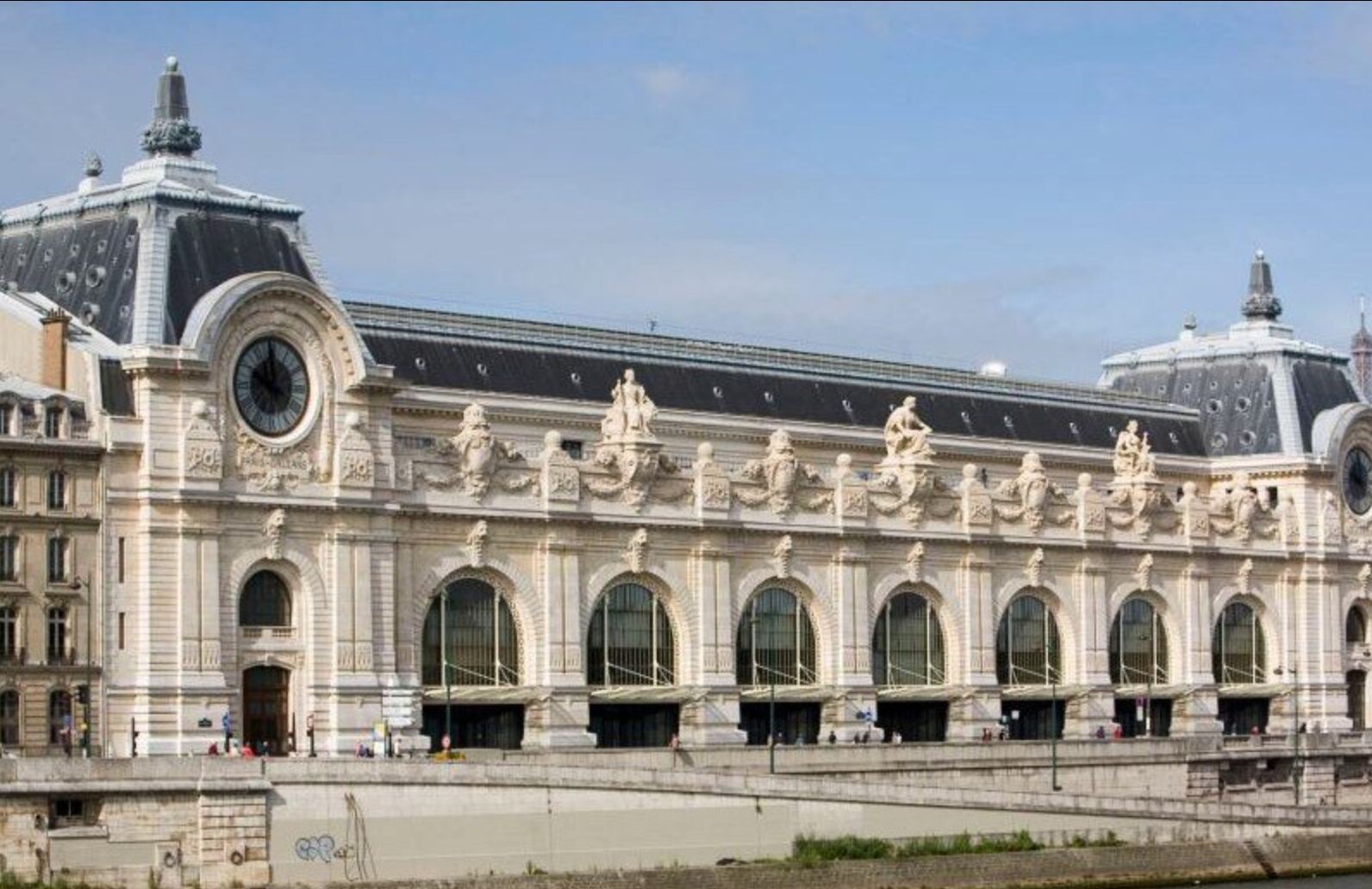 Detienen a dos personas en el Museo de Orsay: sospechan que iban a vandalizar una obra de Monet