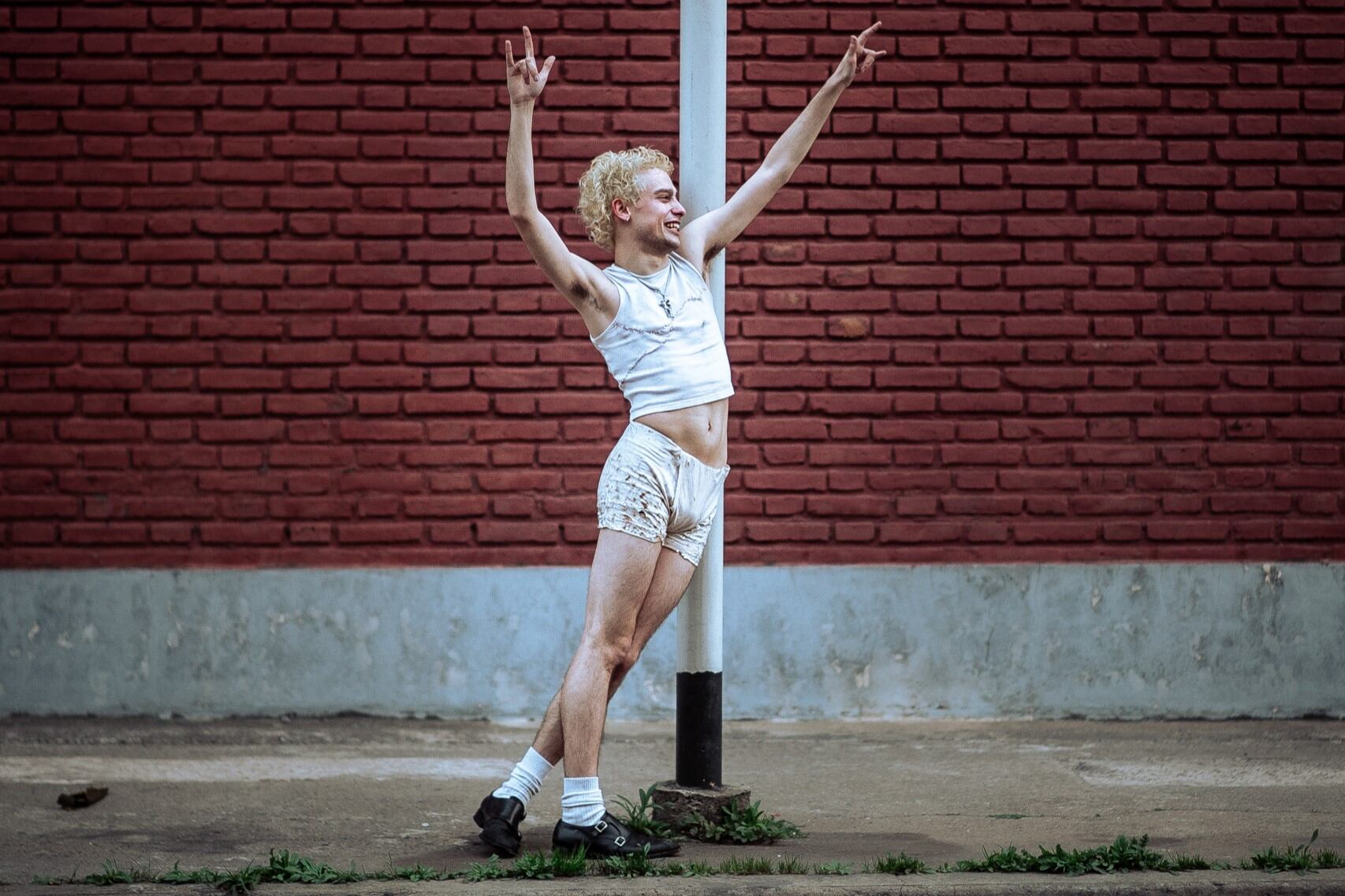 Indomable en sus referencias y en sus formas, Marttein rompe con las lógicas de la escena y de la industria en un disco con sello personalísimo