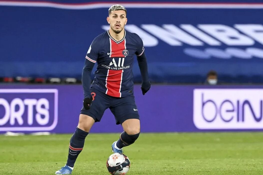 Leandro Paredes, seguirá en el PSG para llegar con ritmo a Qatar.